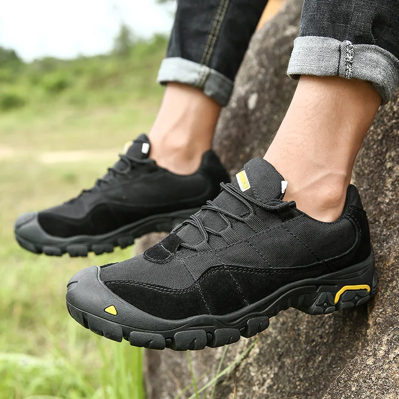 NMen's Outdoor Hiking Shoes An - đánh giá và giá Badminton Shoes